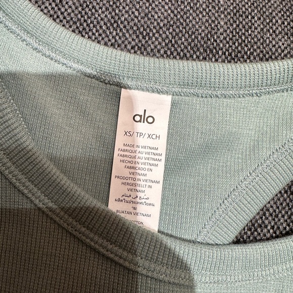 NWT Alo Yoga Aspire Tank Botanical Green XS - Picture 6 of 6